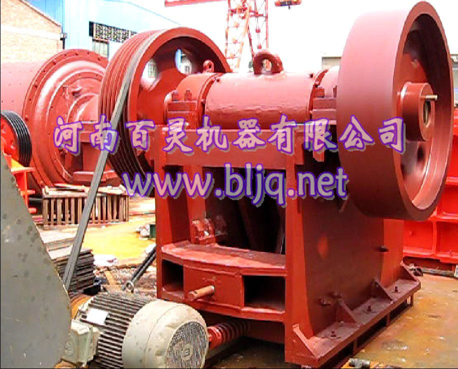 鄂式破碎機產(chǎn)品圖片