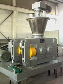 干法輥壓造粒機(jī)產(chǎn)品圖片