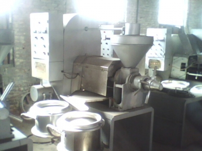 供應(yīng)榨油機(jī)，全自動榨油機(jī)，多功能榨油機(jī)，全自動螺旋榨油機(jī)
