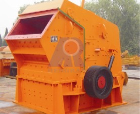 供應高鉻合金板錘反擊式石子整形機產品圖片