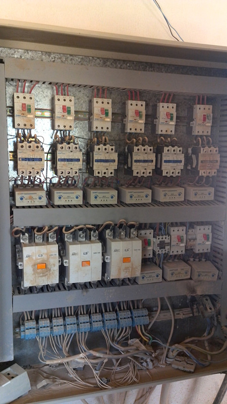 采購顎式破碎機易損件一批產(chǎn)品圖片