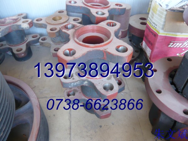 制砂機(jī)耐磨配件系列:流道板、耐磨塊等產(chǎn)品圖片