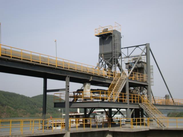 管狀帶式輸送機(jī)產(chǎn)品圖片