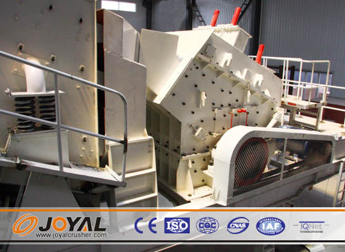 移動反擊式破碎站產(chǎn)品圖片