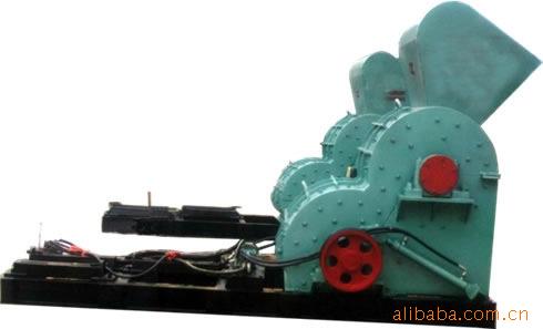 雙擊破碎機雙級粉碎機河南三兄產(chǎn)品圖片