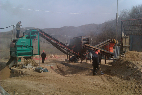 甘肅銀川鐵礦干式磁選機(jī)，無(wú)水選礦選鐵干選機(jī)