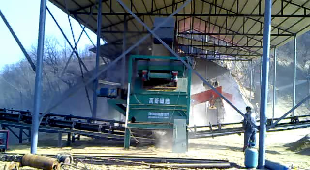 干式磁選機可不用水解決貧礦富集發(fā)提純-64%的干選機磁選設備產(chǎn)品圖片