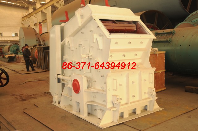 2012新型金屬硅破碎機(jī)設(shè)備產(chǎn)品圖片