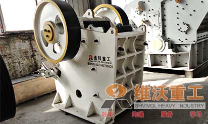 強(qiáng)力鄂式破碎機(jī)產(chǎn)品圖片