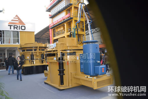 上海杰弗朗機械(TRIO)設備有限公司展出的液壓圓錐式破碎機、立軸
沖擊式破碎機產品