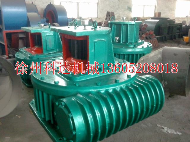 機(jī)立窯蝸輪減速機(jī)整機(jī)及蝸輪蝸桿產(chǎn)品圖片