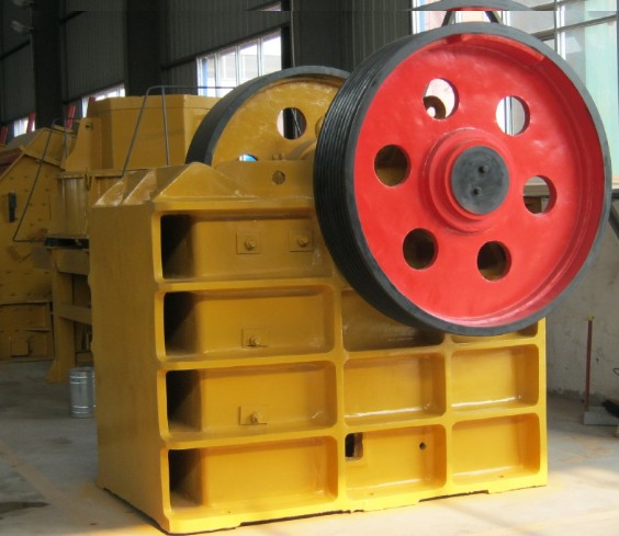 供應高效 節(jié)能 減污顎式破碎機產(chǎn)品圖片