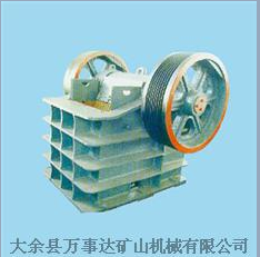 復(fù)擺型鄂式破碎機產(chǎn)品圖片