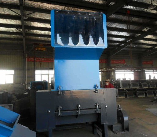 塑料桶/塑料瓶破碎機(jī)產(chǎn)品圖片