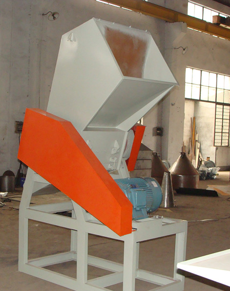 專業(yè)供應各種PP、PE、PVC直壁管、波紋管粉碎機產(chǎn)品圖片