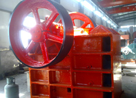 供應(yīng)鄭州威力特粗破，顎式破碎機(jī)產(chǎn)品圖片