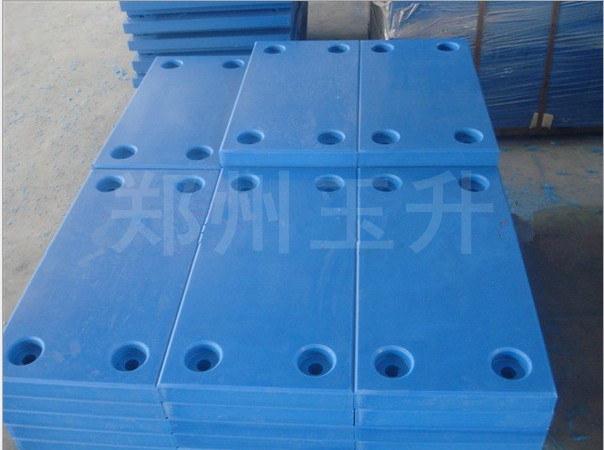 破碎機配件材料是關(guān)鍵