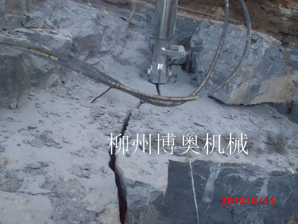 礦山開采撐石機(jī)廠家供應(yīng)