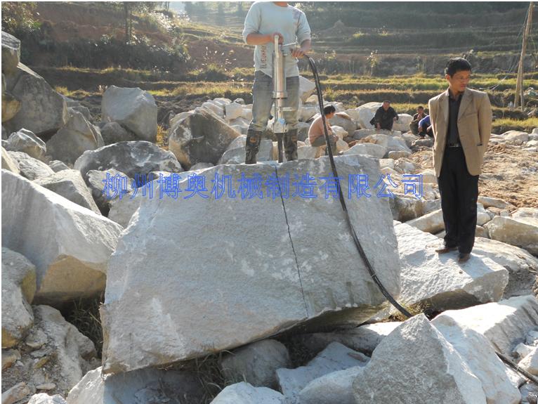 巖石開采,礦山破碎機產(chǎn)品圖片