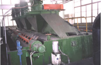 礦用浮選機(jī)通過高新技術(shù)的研發(fā)創(chuàng)造的高效率作業(yè)