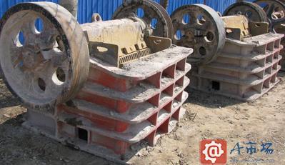 山東濰坊大量出售二手破碎機(jī)產(chǎn)品圖片