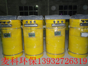 24袋倉頂除塵器產(chǎn)品圖片