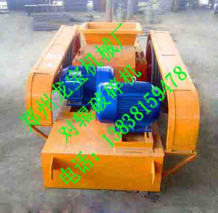對輥式破碎機價格/對輥破型號/齒輥破碎石機設(shè)備廠家產(chǎn)品圖片