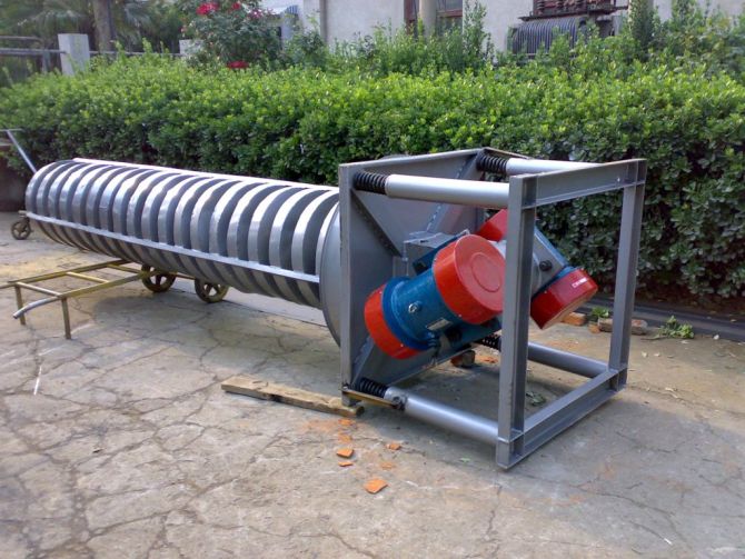 特價(jià)TD500垂直提升機(jī)產(chǎn)品圖片