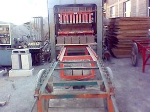 產(chǎn)量5000塊/時(shí)制磚機(jī)技術(shù)專業(yè)產(chǎn)品圖片