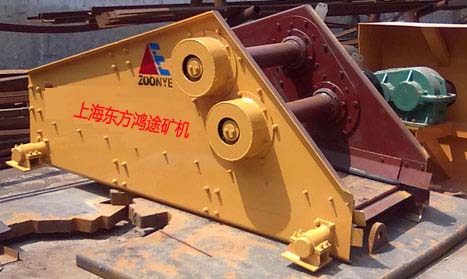 ZKR系列直線振動篩,ZKR20×60直線振動篩,直線振動篩價格,產(chǎn)品圖片