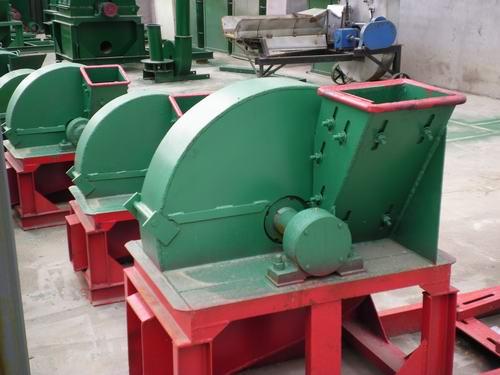 刨花機(jī)主要用來批量生產(chǎn)厚度均勻的薄片