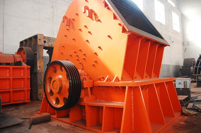 青海堅(jiān)石細(xì)碎機(jī)廠家給你一個(gè)溫暖的懷抱產(chǎn)品圖片