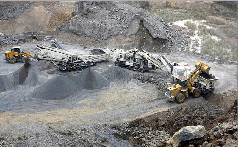 694+E油電兩用履帶移動(dòng)傾斜式篩分產(chǎn)品圖片