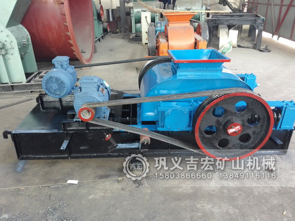 對(duì)輥破碎機(jī)日常維護(hù)_決定使用壽命