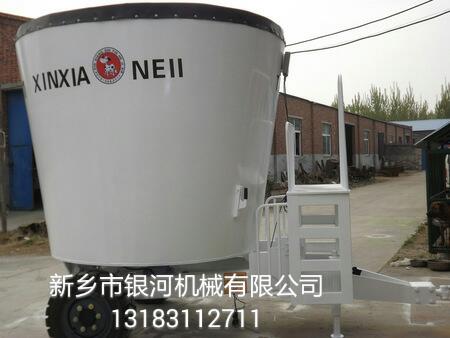 9立方TMR飼料攪拌車，牛羊飼料攪拌機(jī)