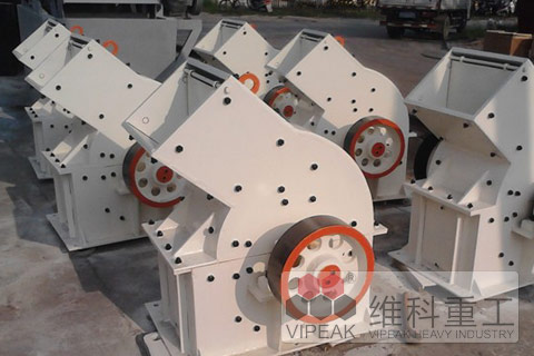  哪里有賣石英巖破碎機(jī)/新型硅石破碎機(jī)