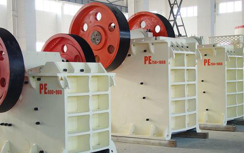 鄂式破碎機(jī)產(chǎn)品圖片