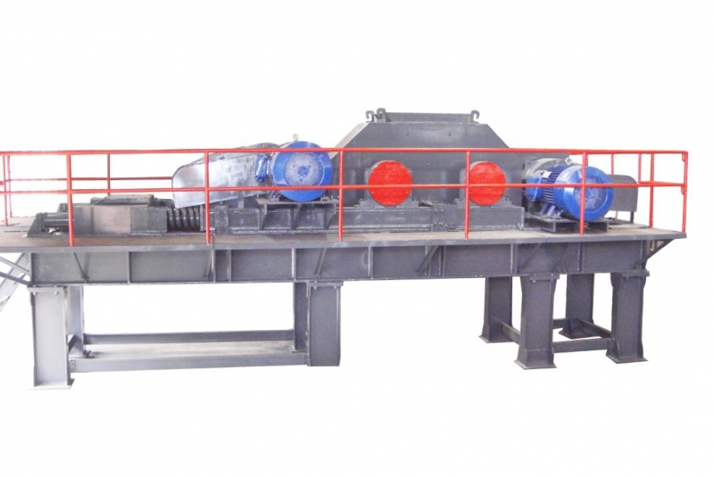 強力液壓對輥制砂機產(chǎn)品圖片