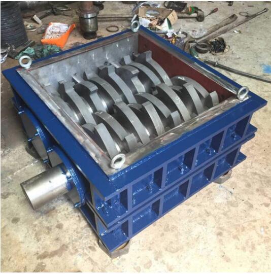 大型撕碎機(jī)報(bào)價(jià),大型撕碎機(jī)多少錢