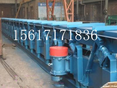 電機(jī)振動(dòng)水平輸送機(jī)