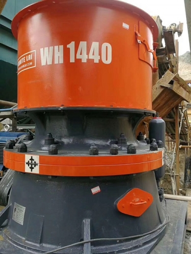 單缸液壓破碎機--山特型產(chǎn)品圖片