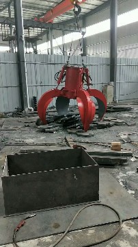 較新抓鋼機(jī)價(jià)格 批發(fā)小型液壓抓鋼機(jī)  【抓鋼機(jī)抓
