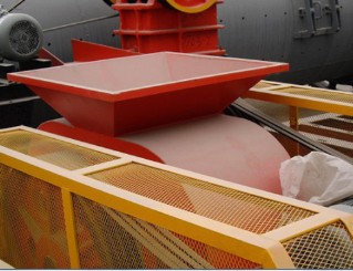 長沙對輥破碎機創(chuàng)造更大的價值產(chǎn)品圖片