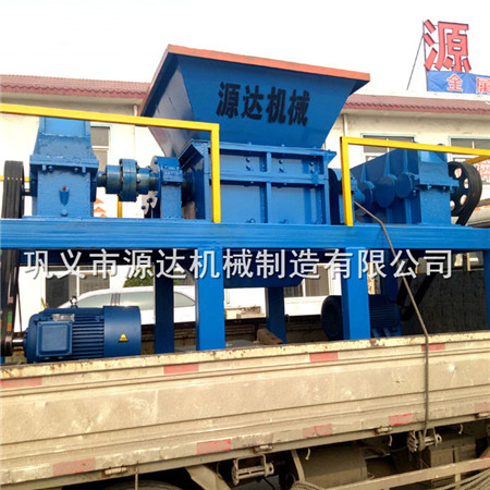  塑料撕碎機(jī)環(huán)保新價(jià)值應(yīng)用淋漓盡致rdu947產(chǎn)品圖片