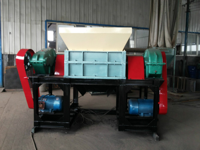 撕碎機金屬、廢鐵鋼筋撕碎設備哪家