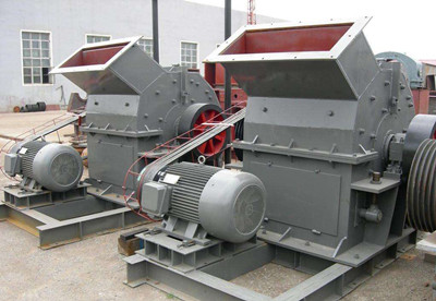 移動式鋁礦石錘式破碎站、高效重錘破碎機設備孜孜