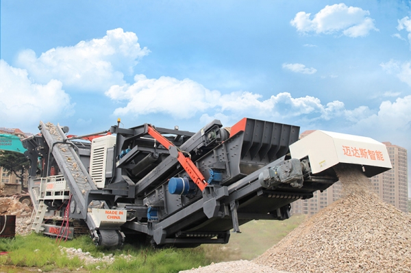 河南邁達(dá)斯履帶式反擊移動破碎站出料粒度可根據(jù)實(shí)際生產(chǎn)調(diào)節(jié)產(chǎn)品圖片