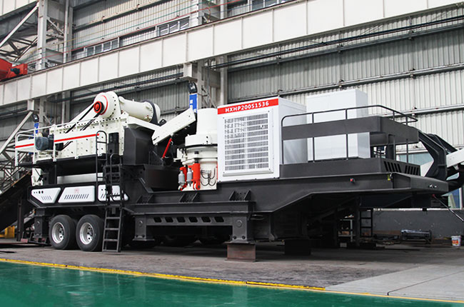 移動(dòng)式破碎機(jī)產(chǎn)品圖片