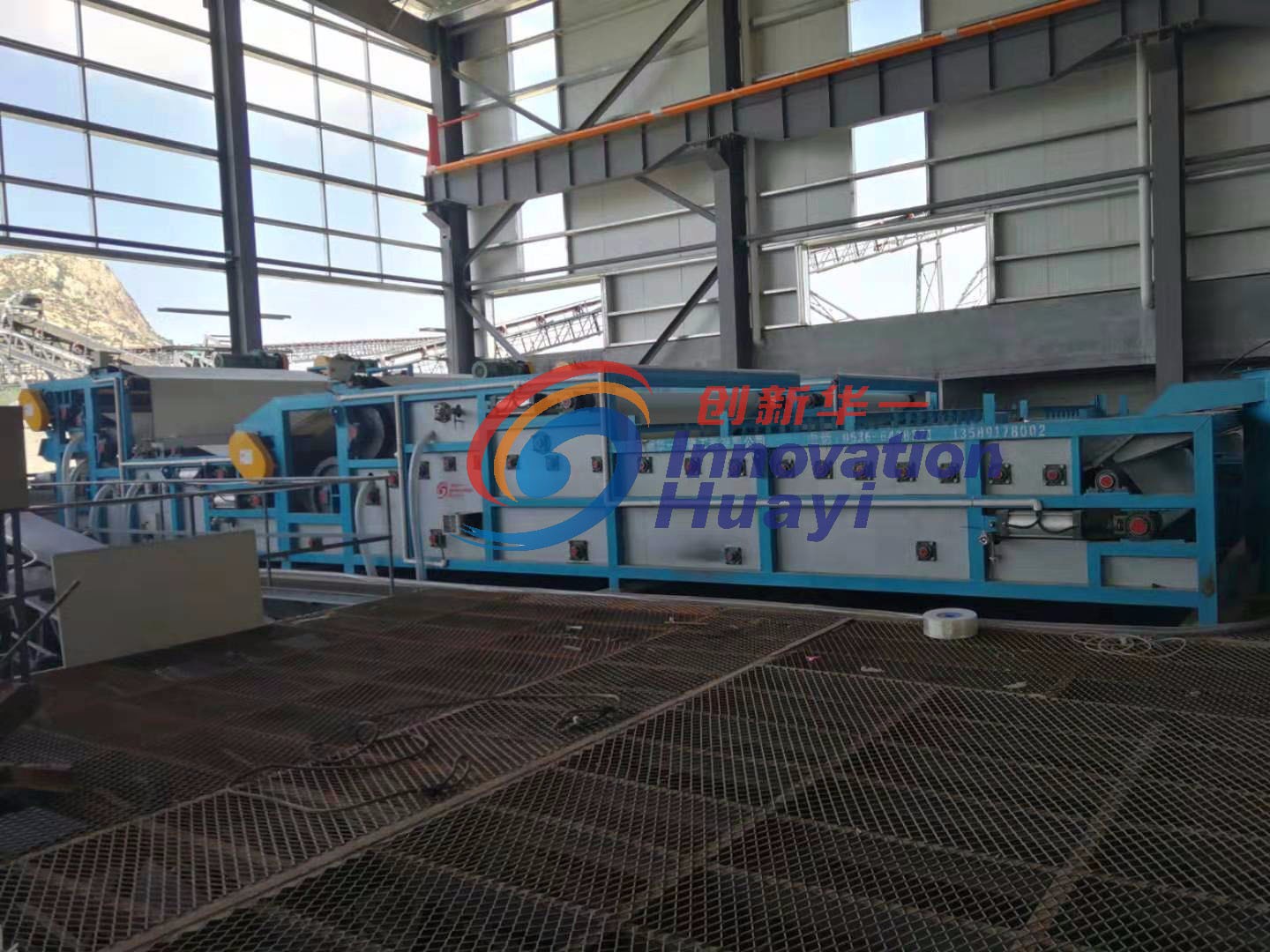 CXSW型四網(wǎng)帶式壓濾機(jī)產(chǎn)品圖片