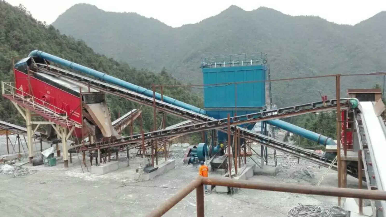 礦山破碎脈沖除塵器產(chǎn)品圖片